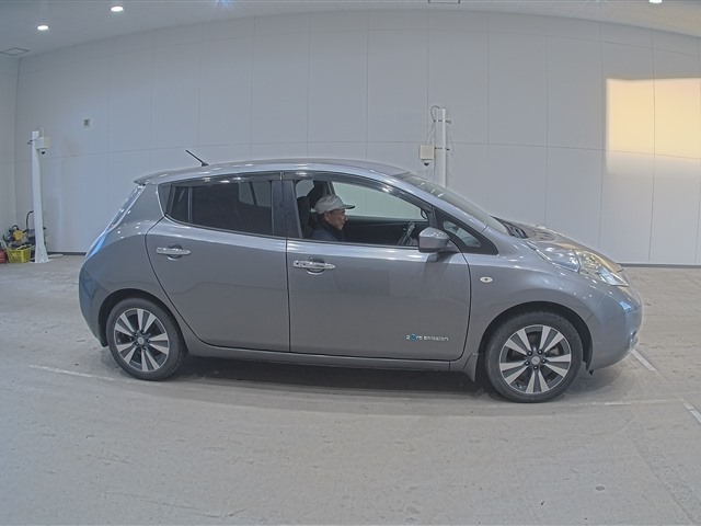 Nissan Leaf X – Sliver