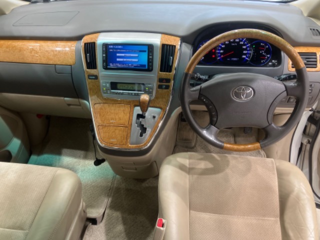 Toyota Alphard G Prim selection White